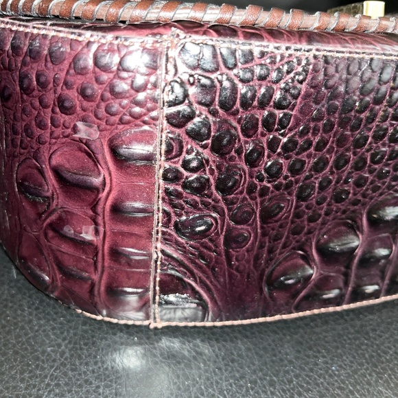 Brahmin Saddlebag with Suede accents and whip stitching - Picture 5 of 10